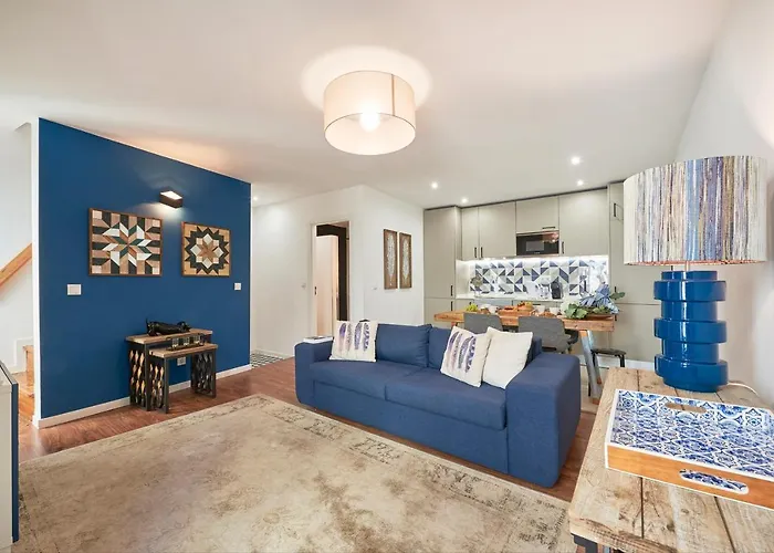 Апартаменти Charming In Historic Center