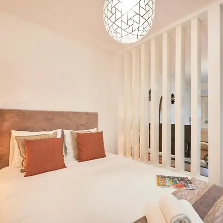 Apartment Charming In Historic Center Lisbon