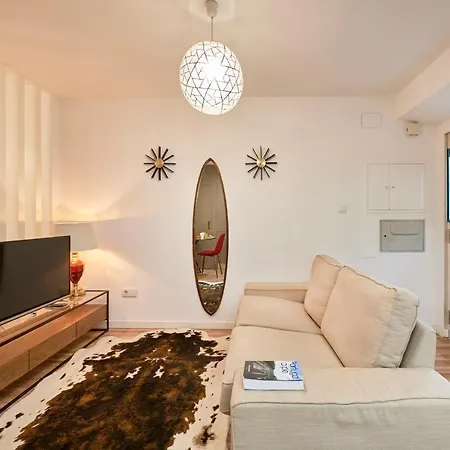 Charming In Historic Center * Lisbon