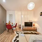 Apartament Charming In Historic Center Lizbona